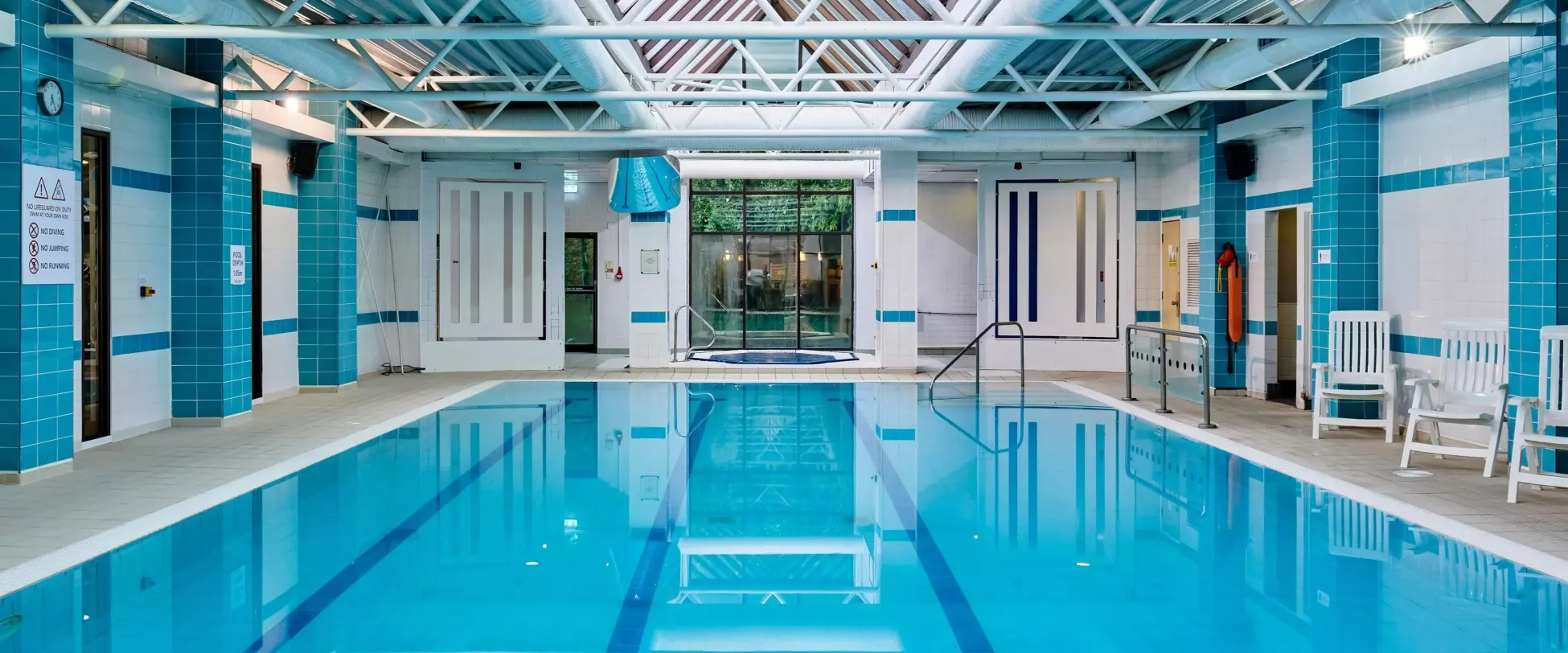 Holiday Inn Haydock heated swimming pool.